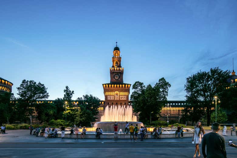 Drive past the impressive Sforza Castle